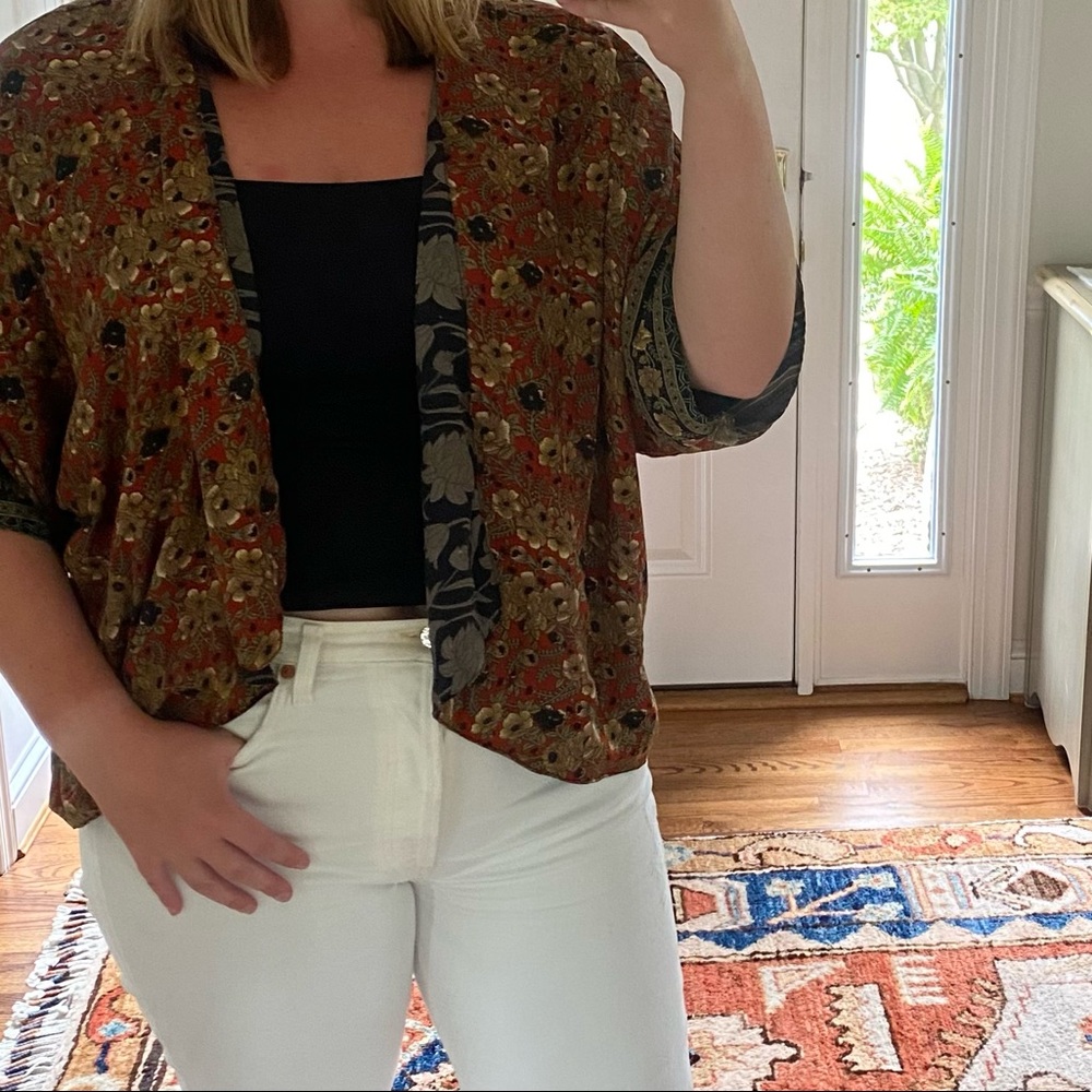 Reversible Patterned Shrug - Picture 2 of 2